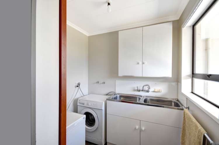 65 Elderlee Street Milton_9