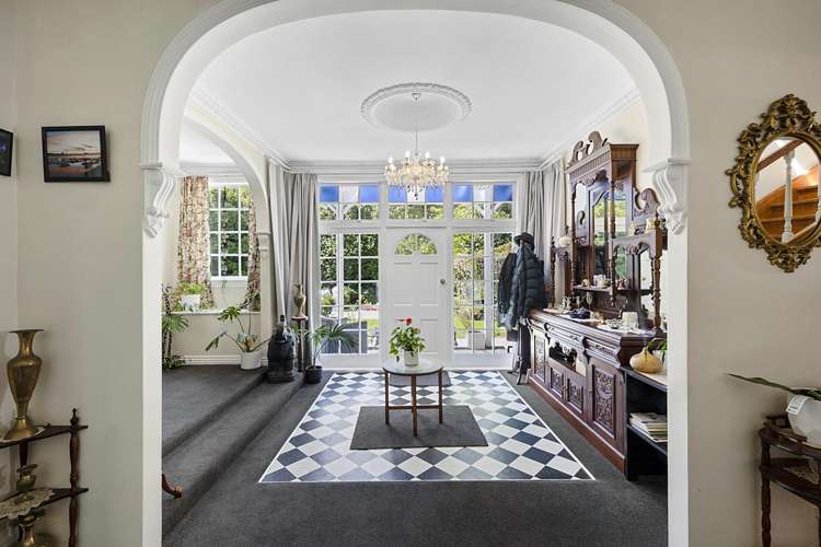 1324 Egmont Road Egmont Village_10