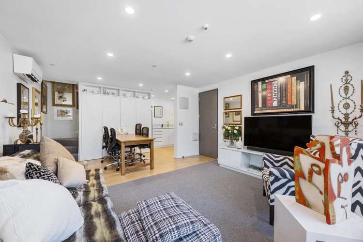 8/31 Chester Street West_3