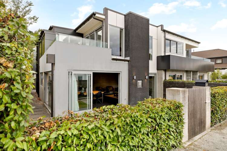 2/15 Melbourne Street Queenstown_20