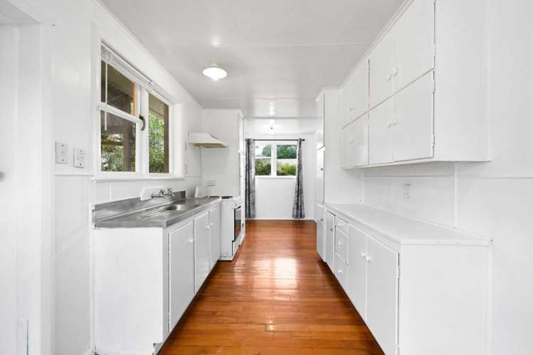 77 Snell Drive Chartwell_6