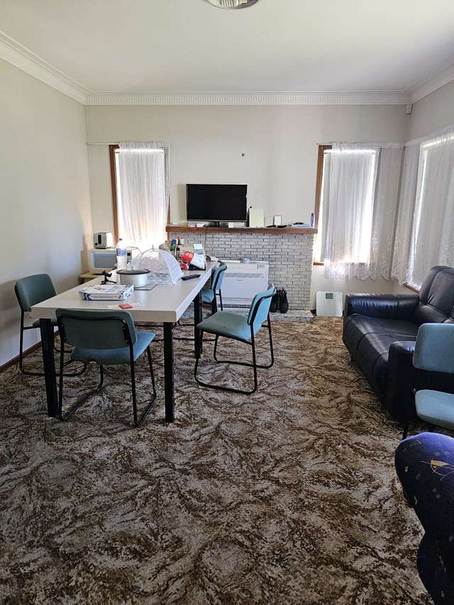 102 Mountain Road Mangere Bridge_3