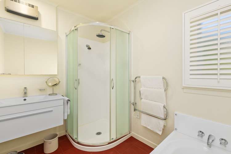 3/32 Beach Road Castor Bay_23