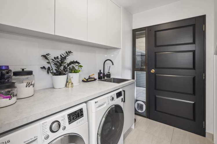 8 French Place Tihiotonga_20