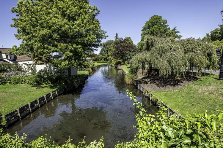 2 Wairarapa Terrace Fendalton_25