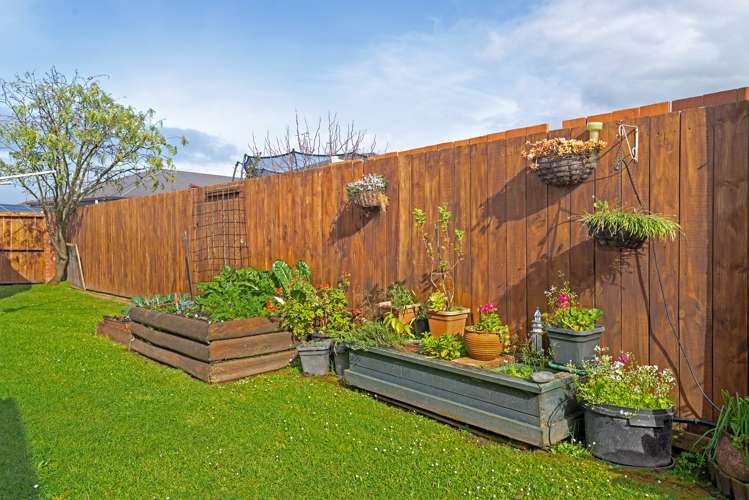 5 Westpark Place Lytton West_14