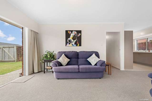 2/3 Pamela Place New Lynn_2