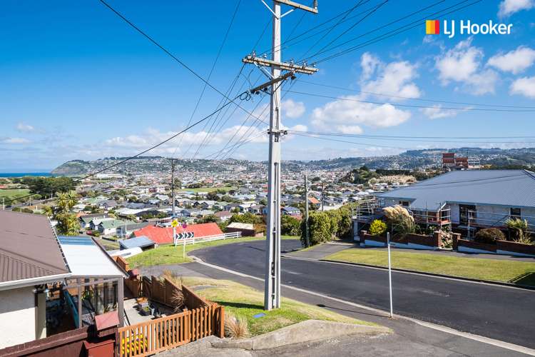 18 Dundonald Street Tainui_13