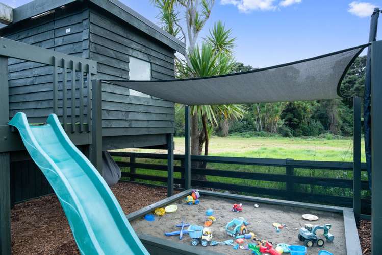 27 Bethells Road Waitakere_23