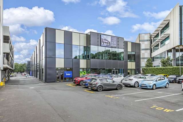 Versatile ground floor in Ellerslie