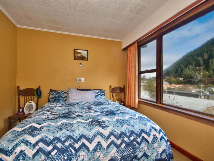 118 Hallenstein Street Queenstown_20