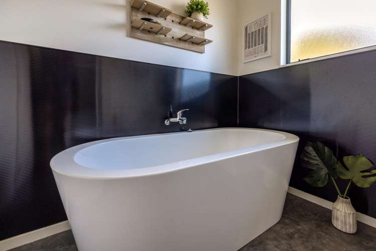 11 Natzka Road Ostend_21