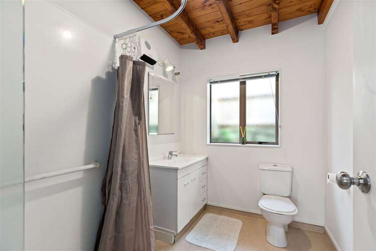 9a James Cook Drive Welcome Bay_7