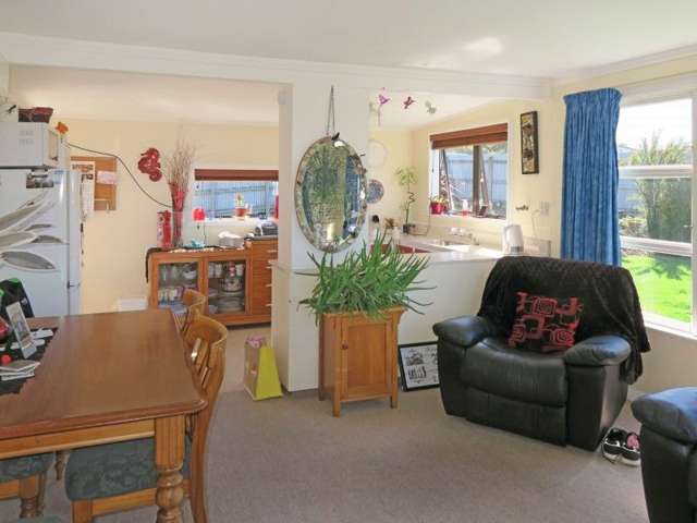 23 Totara Street Kaka Point_4