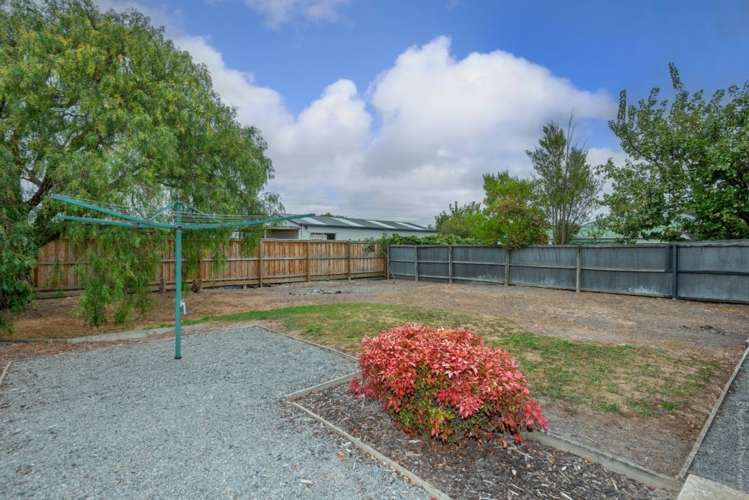 10 Bideford Place Dallington_27