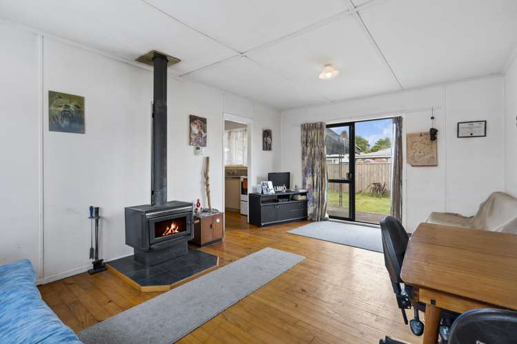 2 Toi Grove Turangi_8