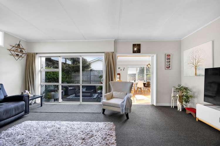 8 Edinburgh Street Patea_6