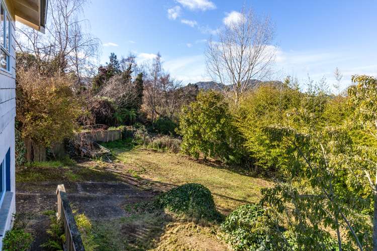 9 Armstrong Grove Hilltop_21