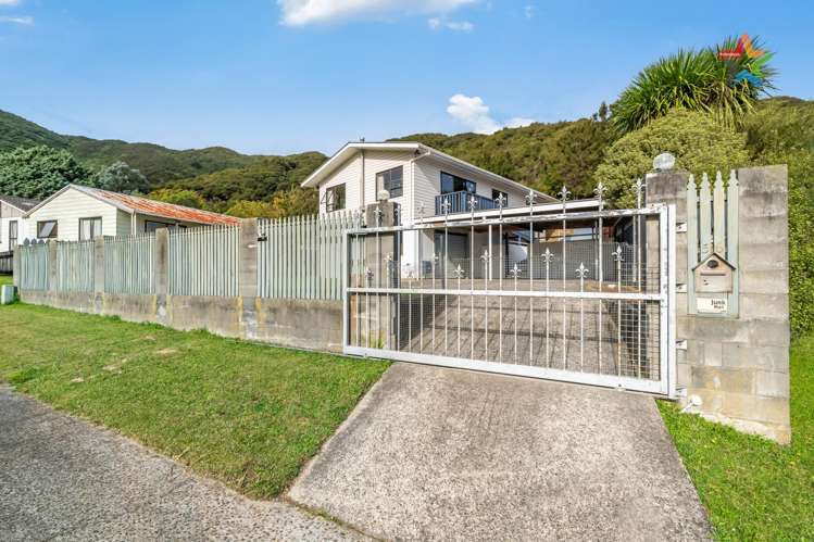 56 Antrim Crescent Wainuiomata_24