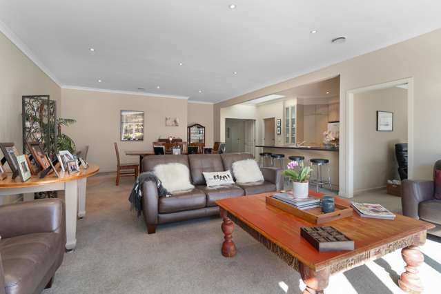 26 Deller Drive Carterton_3