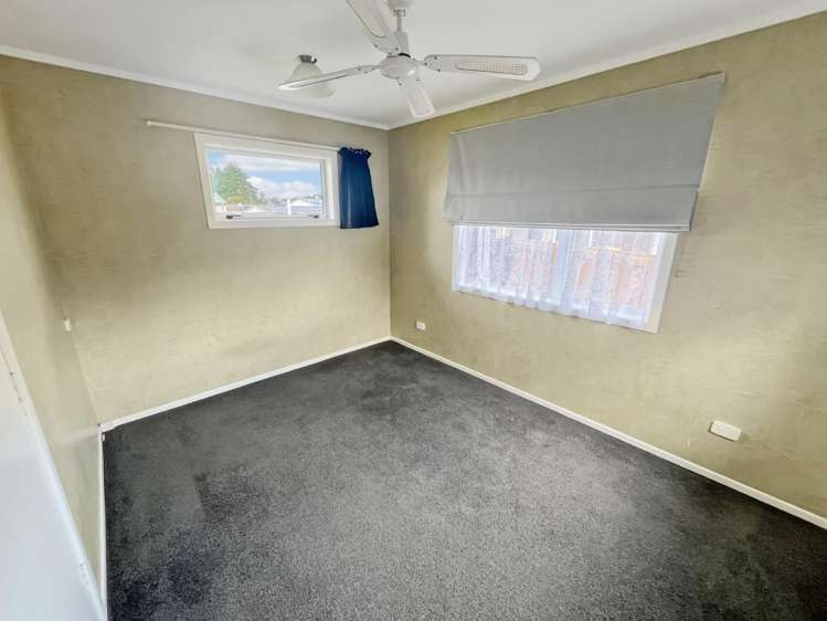 42 Cobham Crescent 11139_6