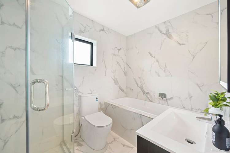 61 Seabrook Avenue New Lynn_10