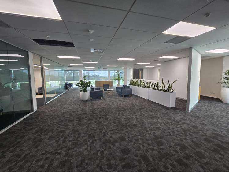 7A Pacific Rise Mt Wellington_1