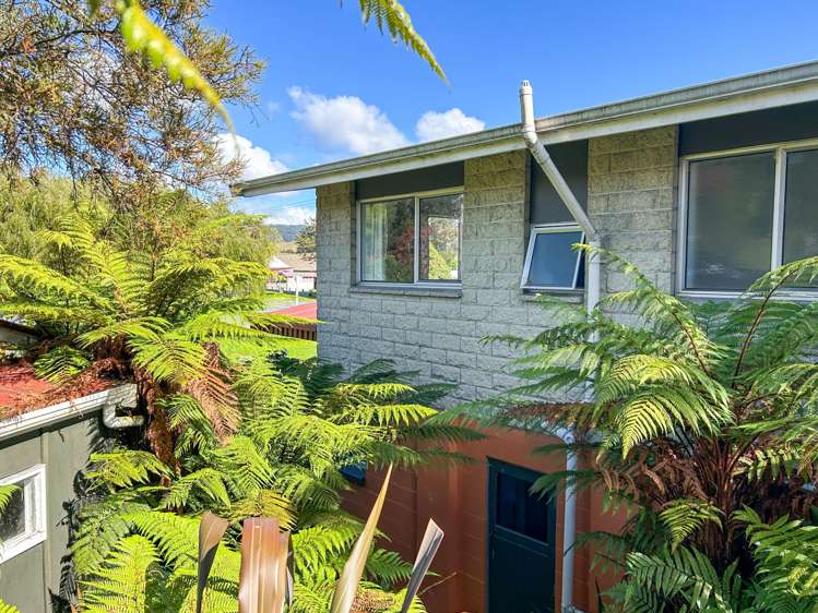 7 Crampton Road Reefton_24