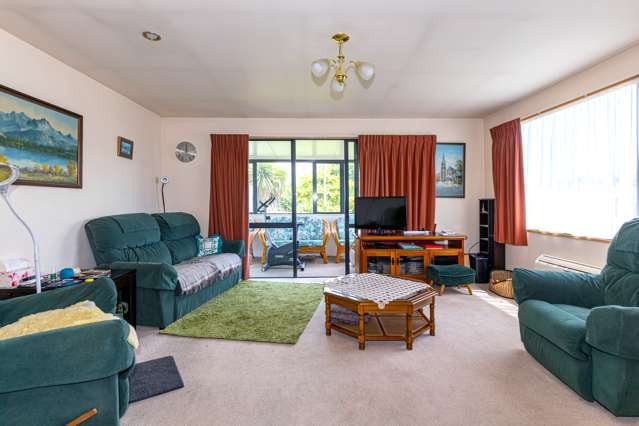 2/42 Nile Street Highfield_2