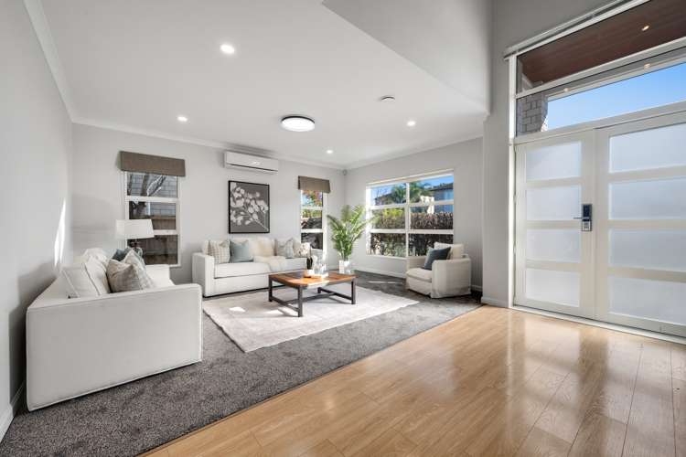 24 Castlederg Drive Flat Bush_19