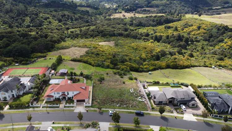 70 Chateau Rise Flat Bush_9