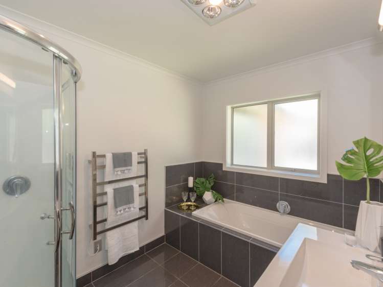 208 Saint James Drive Huntington_11