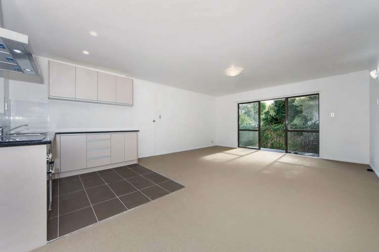 2/24 Farwood Drive Henderson_4