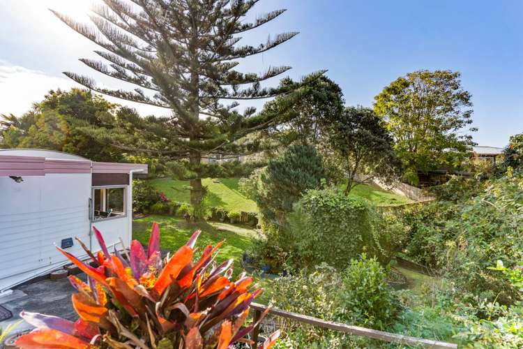 1/13 Wilbur Place Pakuranga Heights_16