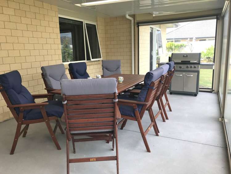 6 Kowi Lakes Drive One Tree Point_12