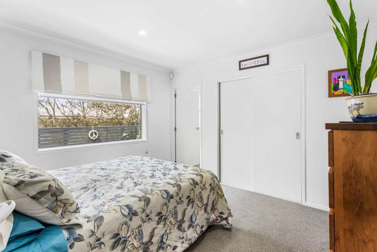 10 Waitaha Close Orewa_11