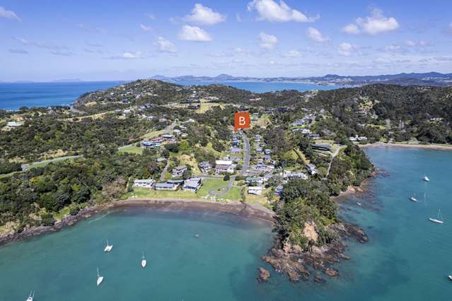 Pacific Bay perfection - 2000m2 site