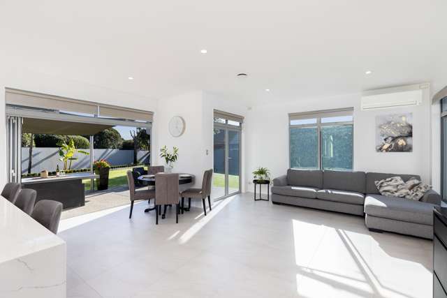 107 Aldinga Avenue Stoke_4