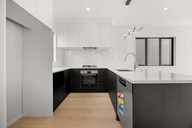 6 Toetoe Street Westgate_3