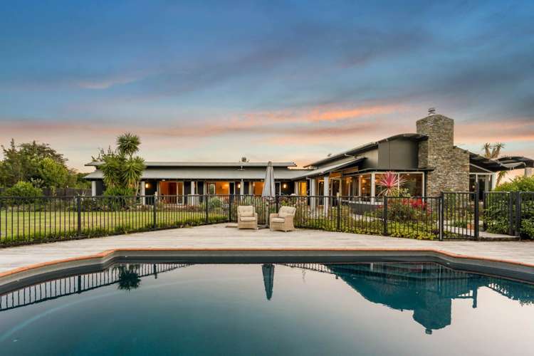 1963 Great South Road Bombay_34