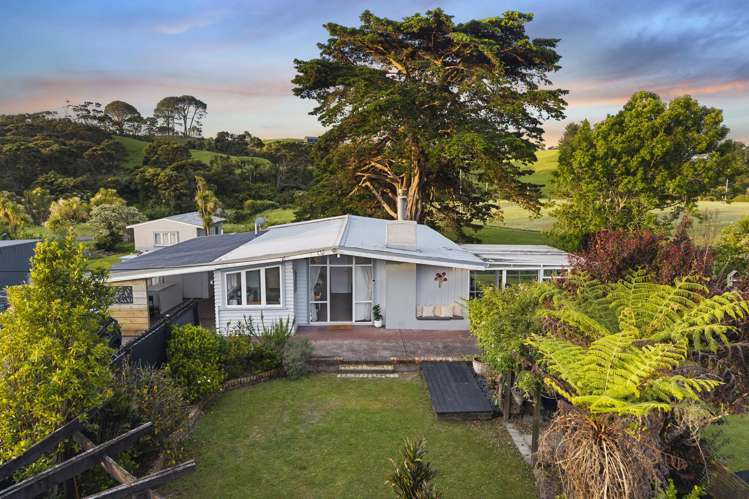 15 Bethells Road Waitakere_18