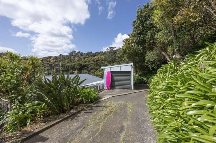 90 Seaview Road Piha_26