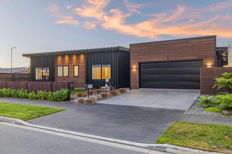 42 Selfe Crescent Burwood_32