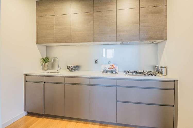 7 Eastreef Court Long Bay_8