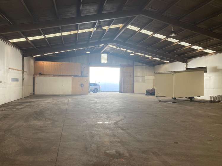 7/29 Parkway Wainuiomata_1