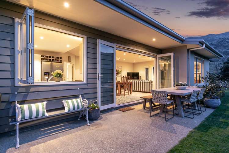 50 Kelliher Drive Wanaka_24