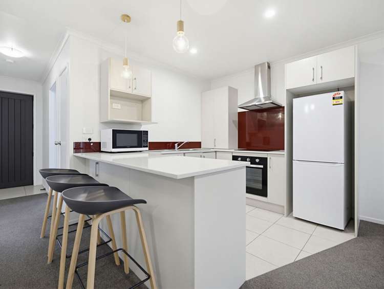 4/240 Old Farm Road Hillcrest_1