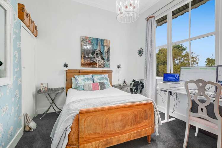 1 Green Lane Helensville_18