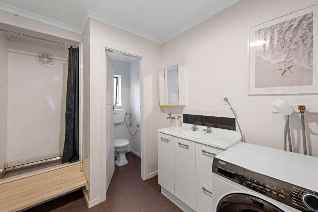 Units 1-3/91 Waikawa Road Picton_4