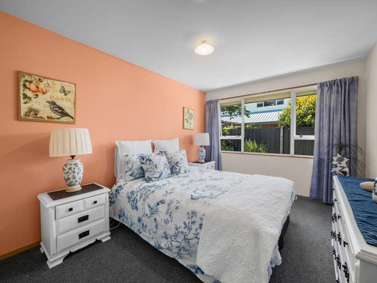 9 Falcon Drive Allenton_13